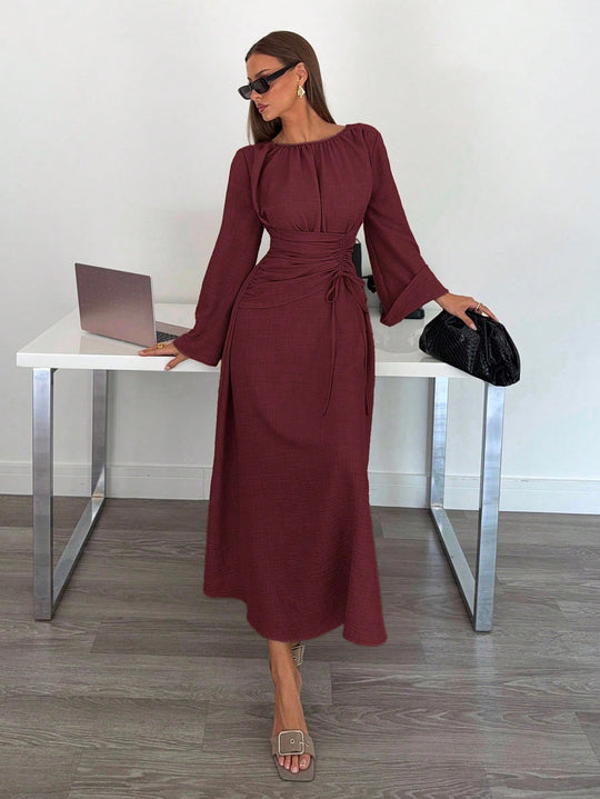 Damen Maxikleid mit geraffter Taillen-Schnürung und Glockenärmeln Nord Taschen
