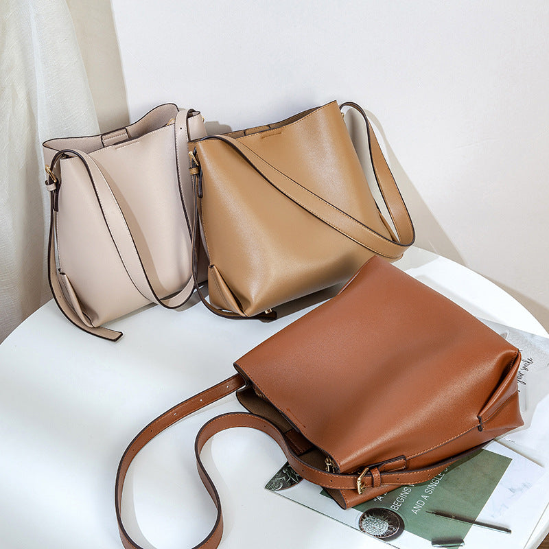 Damen modische Hobo-Tasche mit praktischem Innenfach Nord Taschen