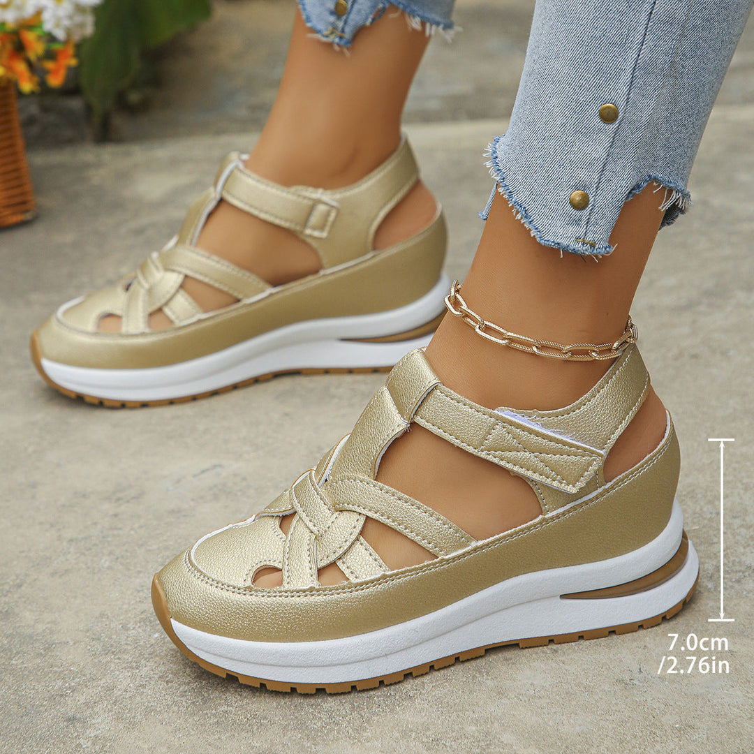 Damen Wedge-Sandalen mit verstellbarem Riemendesign und gepolsterter Innensohle
