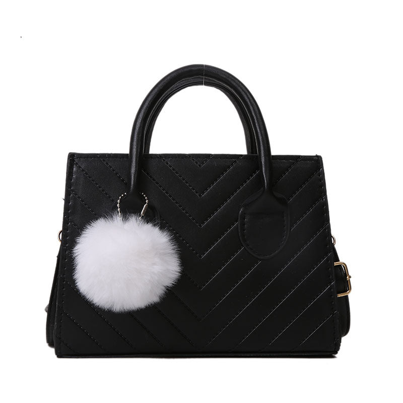Damen elegante Handtasche im strukturierten Chevron-Design Nord Taschen