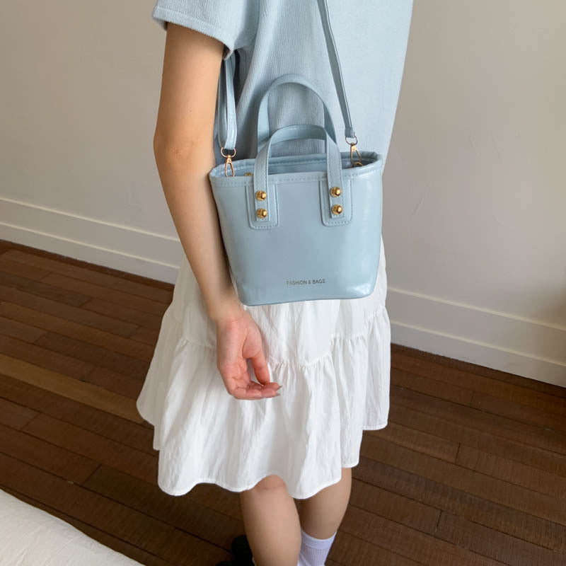 Damen Mini-Handtasche mit elegantem Tragegriff und praktischem Innenfach Nord Taschen