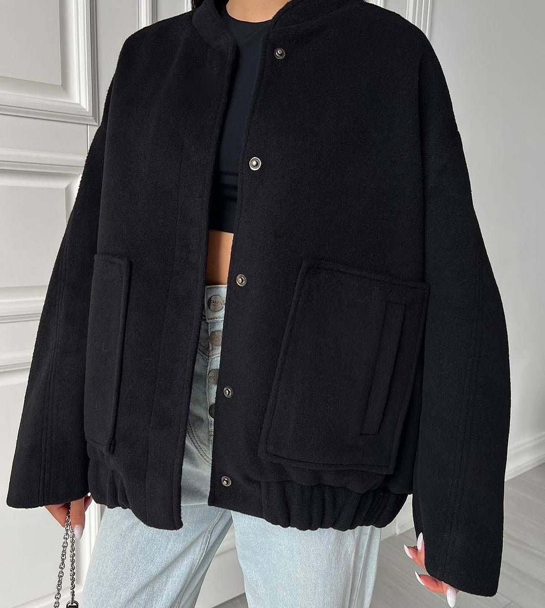 Damen Kurz geschnittener kastiger Wollmix-Blouson mit Druckknopfleiste und aufgesetzten Taschen Nord Taschen