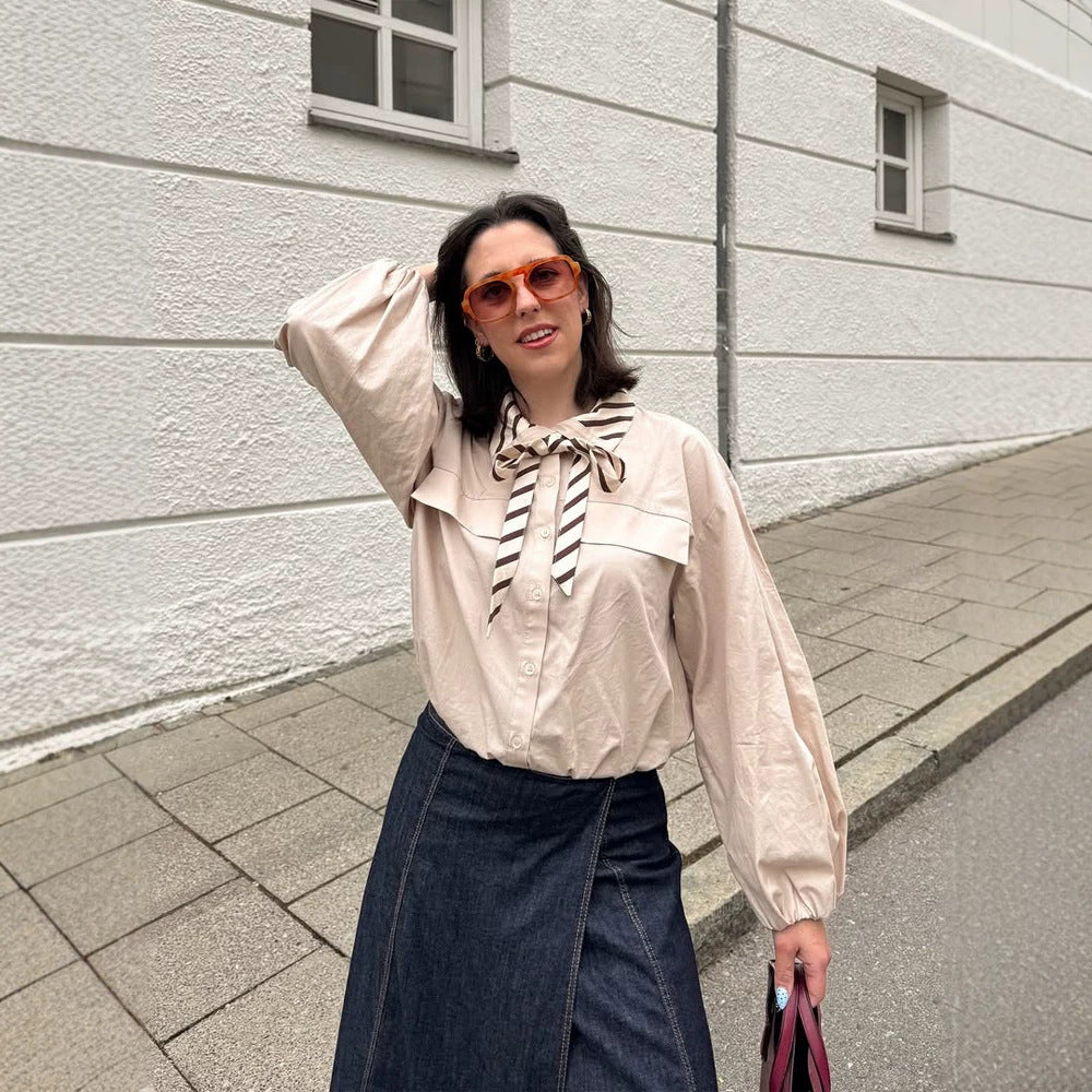 Damen Bluse mit Schleifenkragen, überschnittener Schulterpartie und voluminösen Ballonärmeln Nord Taschen