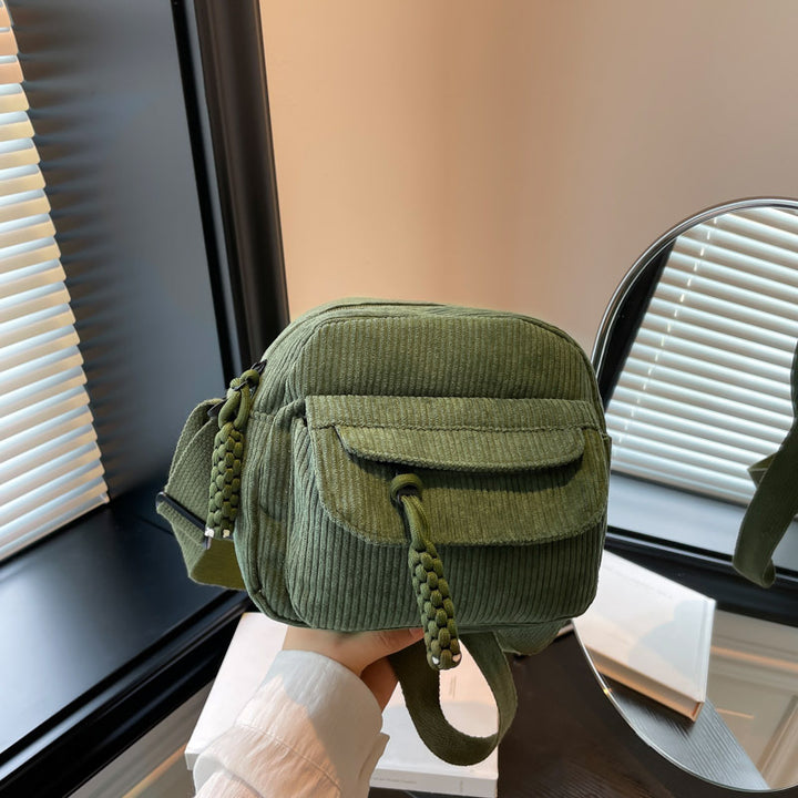 Damen Umhängetasche mit strukturiertem Cord-Design und praktischen Fächern Nord Taschen