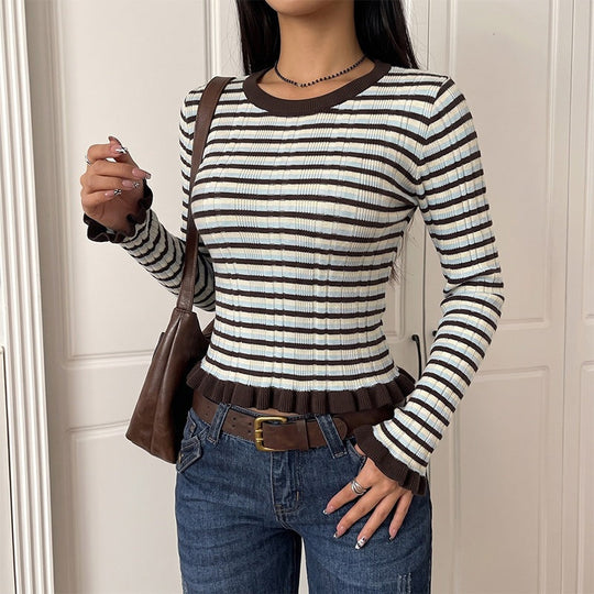 Damen Figurbetontes geripptes Cropped-Longsleeve mit Volantkante und feinem Streifenmuster Nord Taschen