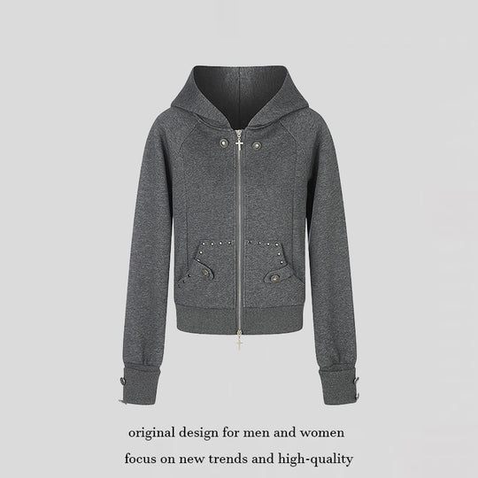 Damen taillierte Kapuzen‑Sweatjacke mit Frontreißverschluss, Nietenbesatz und Taschenapplikation Nord Taschen