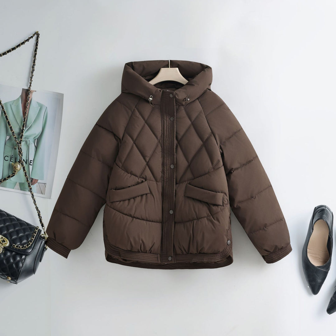 Damen nan kurze wattierte Kapuzenjacke mit Rautenstepp, schrägen Pattentaschen und geripptem Saum Nord Taschen