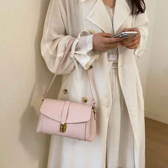 Damen Umhängetasche mit elegantem Klappverschluss und abnehmbarem Schulterriemen Nord Taschen