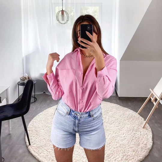Damen Oversize-Hemdbluse mit rundem Saum, Brusttasche und überschnittenen Schultern Nord Taschen