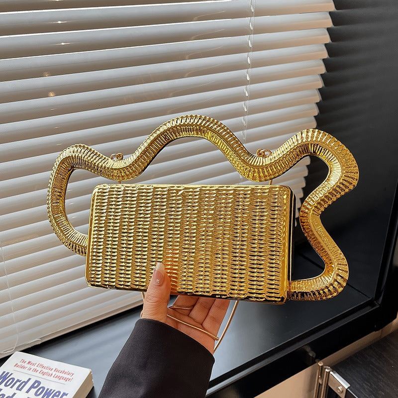 Damen stilvolle Clutch mit oxidierten Metallteilen Nord Taschen