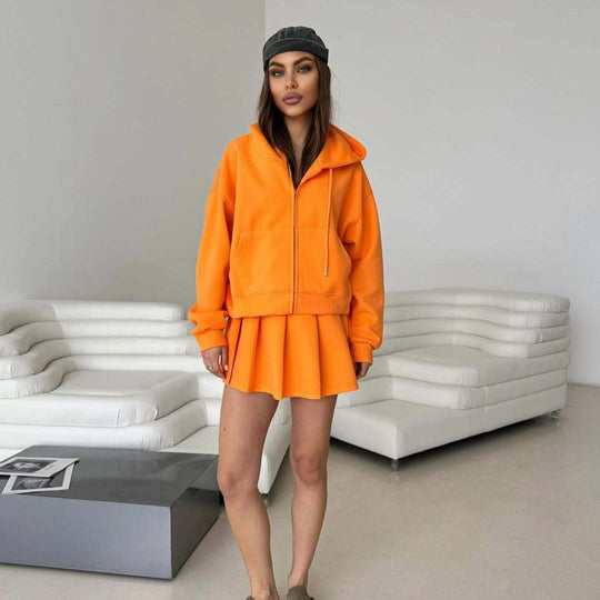 Damen Kurzzip-Kapuzenjacke mit plissiertem Minirock-Lounge-Set Nord Taschen