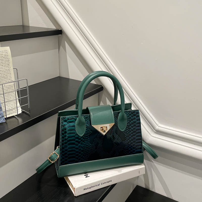 Damen elegante Handtasche mit glänzendem Schlangenhautmuster Nord Taschen