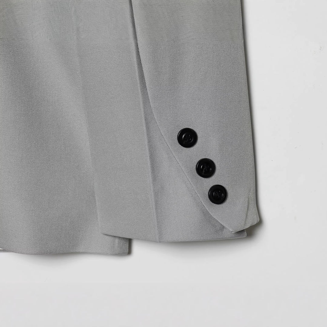 Damen Kurzblazer im minimalistischen Clean‑Look mit Stehkragen und verdeckter Knopfleiste Nord Taschen