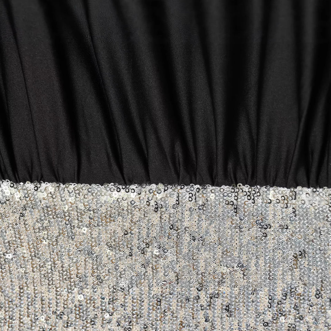 Damen Drapiertes Abendkleid mit weitem U‑Ausschnitt, Fledermausärmeln und Paillettenmini Nord Taschen