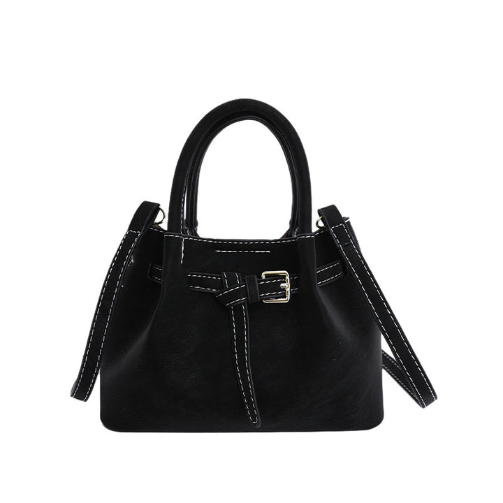 Damen modische Handtasche mit kuscheligem Anhänger Nord Taschen