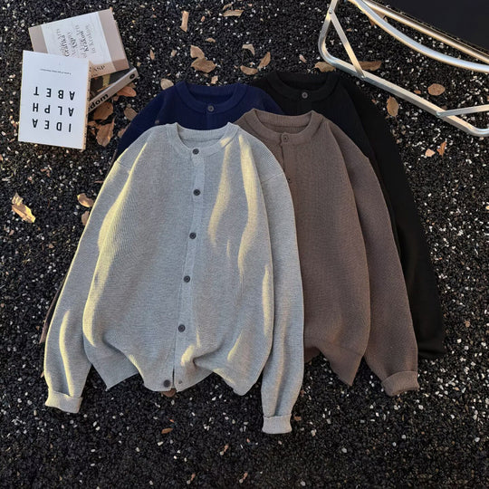 Unisex Grobgestrickte Oversize-Cardigan mit Rundhalsausschnitt und durchgehender Knopfleiste Nord Taschen