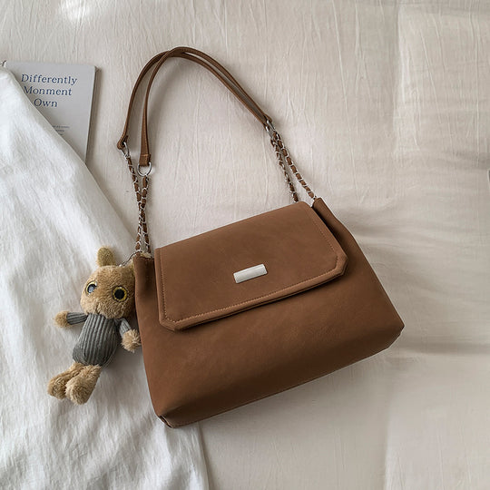 Damen Umhängetasche aus luxuriösem Kunstleder mit eleganter Kettenverzierung Nord Taschen
