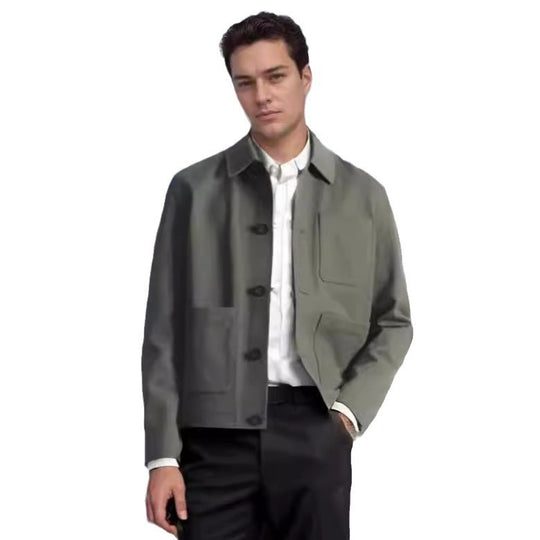 Herren Kurz‑Chorecoat mit Hemdkragen, aufgesetzten Taschen und minimalistischer Knopfleiste Nord Taschen