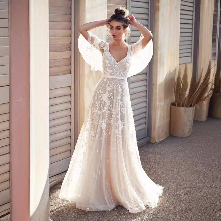 Damen Elegantes Maxikleid mit floralem Spitzenmuster und sanften Ärmeln