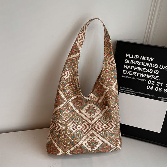 Damen Tasche im modernen Ethno-Design Nord Taschen
