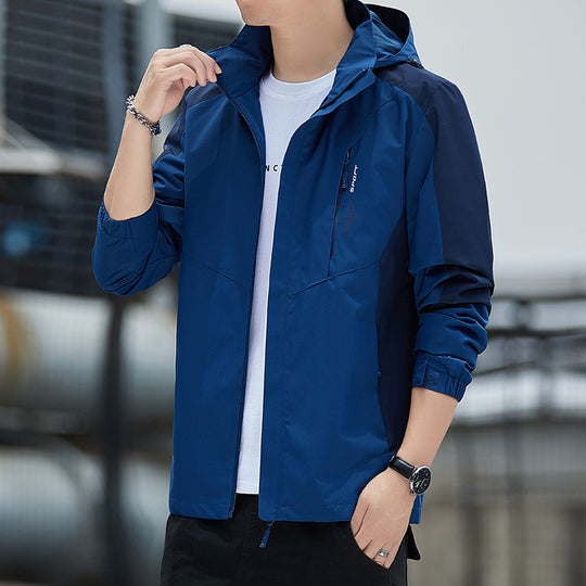 Herren Leichte wind- und wasserabweisende Kapuzenjacke im sportlichen Utility‑Style Nord Taschen
