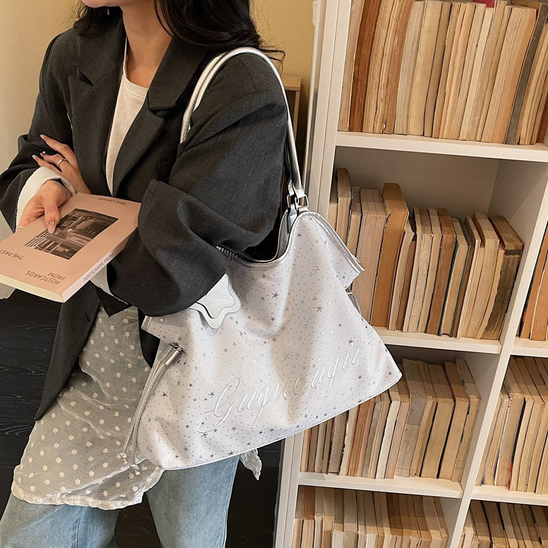 Damen Freizeit Hobo-Tasche aus geschmeidigem Kunstleder mit funkelndem Sternendesign Nord Taschen