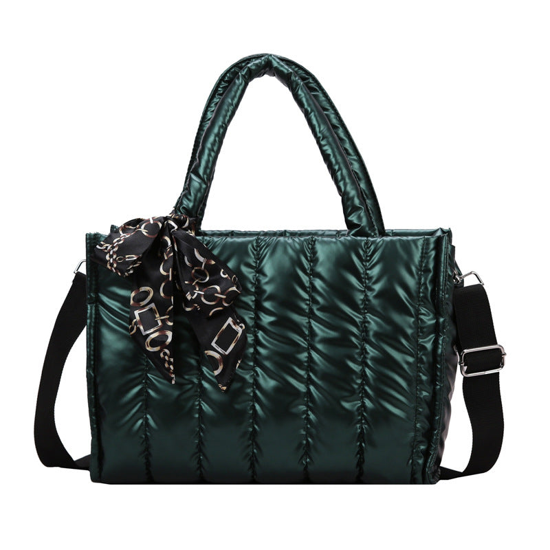 Damen Stepp Handtasche mit elegantem Schal Nord Taschen