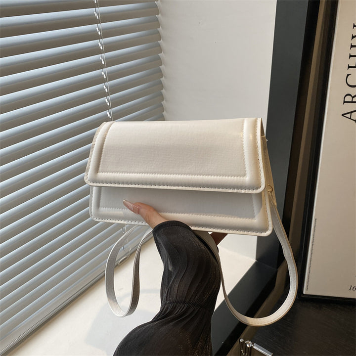 Damen elegante Umhängetasche mit integriertem Kartenfach und schickem Verschluss Nord Taschen
