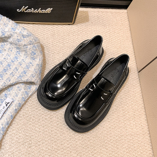 Damen Glänzende Penny‑Loafer im Retro‑Chunky‑Look mit sculpted Plateau‑Sohle Nord Taschen