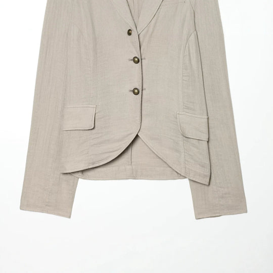 Damen Kurzblazer mit Stehkragen, dekorativer Knopfleiste und abgerundetem Saum Nord Taschen