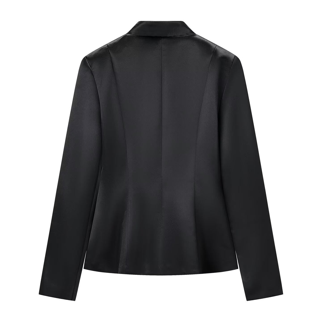 Damen Taillierter Satin-Blazer mit Mandarinkragen und dekorativen Froschverschlüssen Nord Taschen