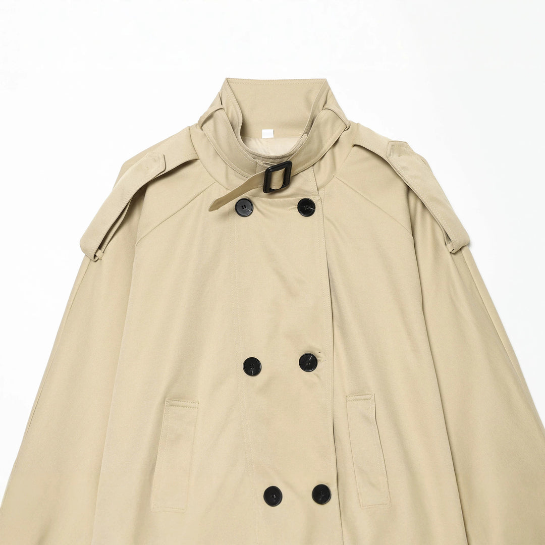 Damen Kurzes Trenchcape mit Doppelreihe, Funnelkragen und Schulterpatten Nord Taschen