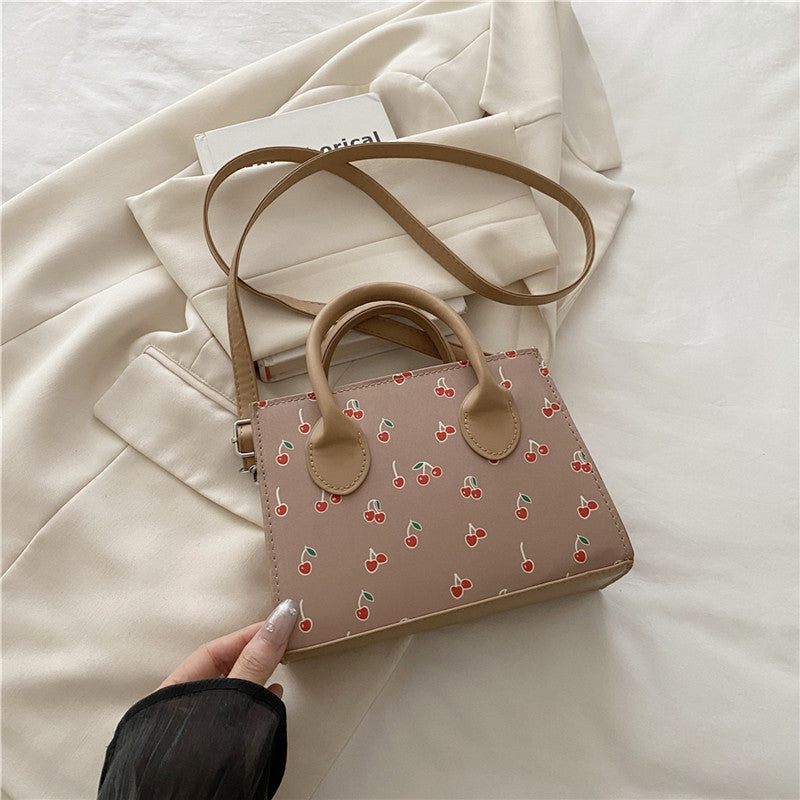 Damen handliche Umhängetasche mit fruchtigem Kirschmotiv Nord Taschen