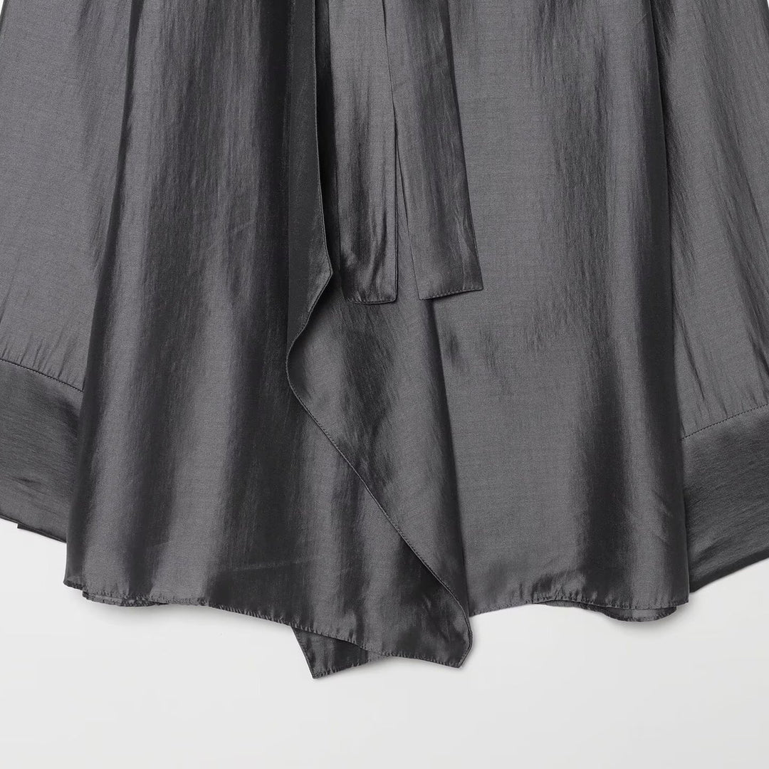 Damen Oversize-Seidenoptik-Bluse mit Schleifenkragen und asymmetrischem Saum Nord Taschen