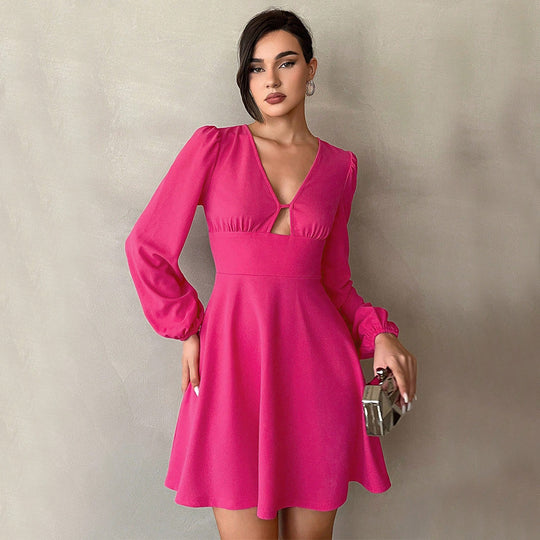 Damen kurzes A-Linien-Minikleid mit V-Ausschnitt und kleinem Ausschnittdetail, Empire-Taille und Ballonärmeln Nord Taschen