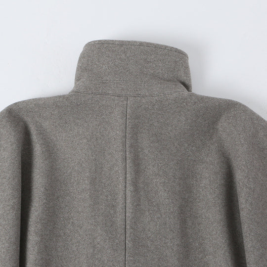 Damen Wolloptik-Cape mit doppelreihiger Knopfleiste, hohem Stehkragen und kastiger Silhouette Nord Taschen