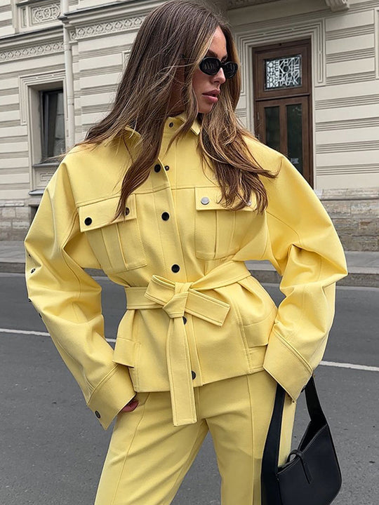 Damen Utility-Blazer mit Bindegürtel und hochtaillierter Bundhose Nord Taschen