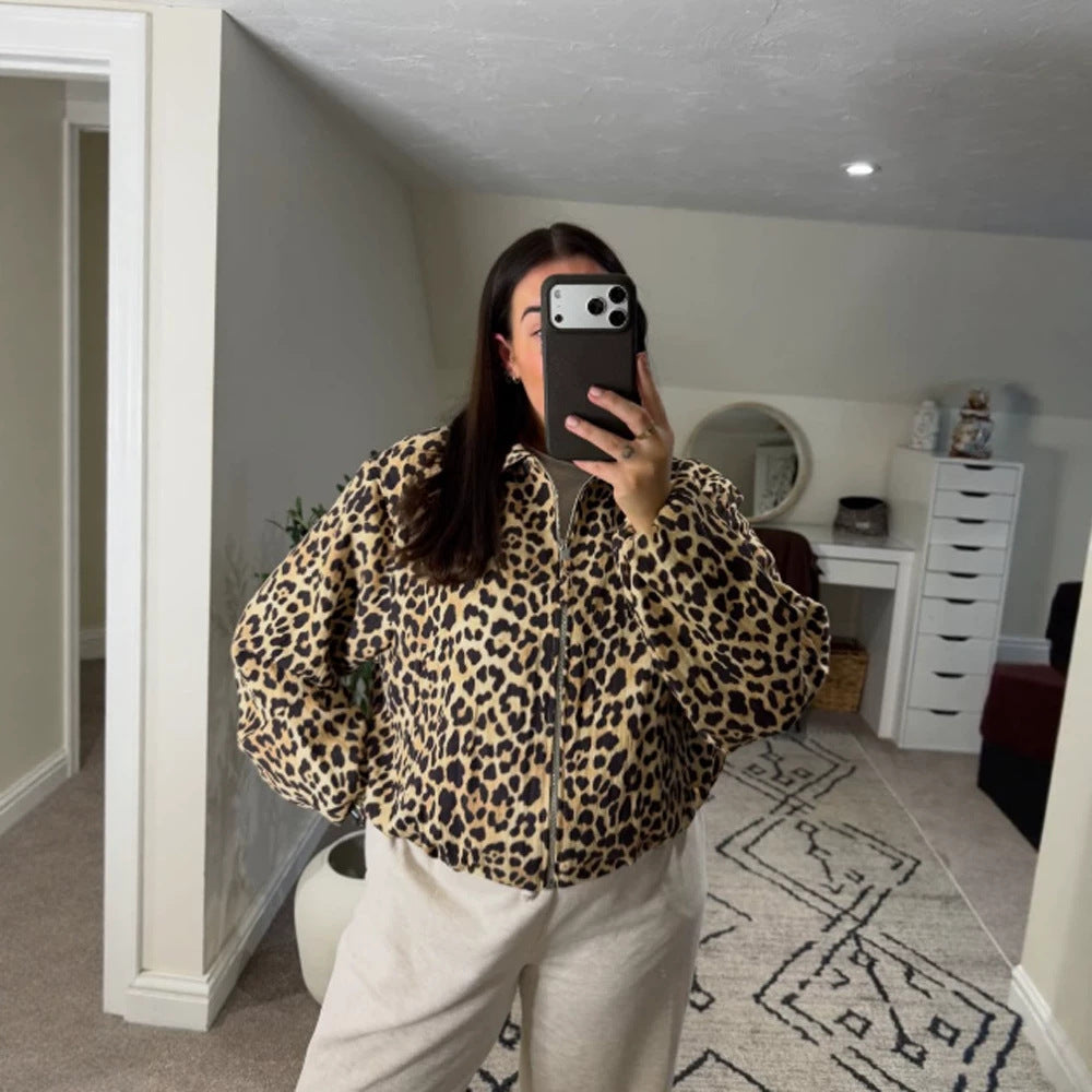 Damen gefütterte Oversize Bomberjacke mit Leopardenmuster und Stehkragen Nord Taschen