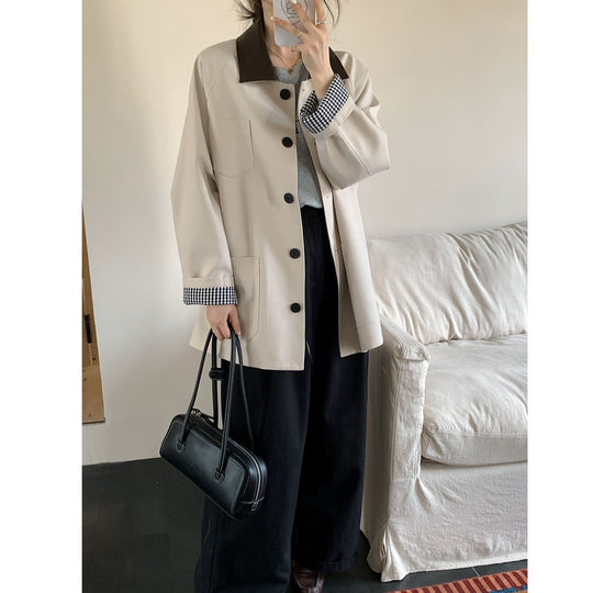 Damen Oversize Kurzjacke im Trenchstil mit Lederoptik-Kragen und karierten Umschlagmanschetten Nord Taschen