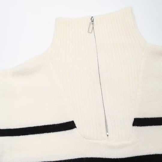 Damen Gestreifter Strickpullover mit hohem Rollkragen und halbem Reißverschluss Nord Taschen