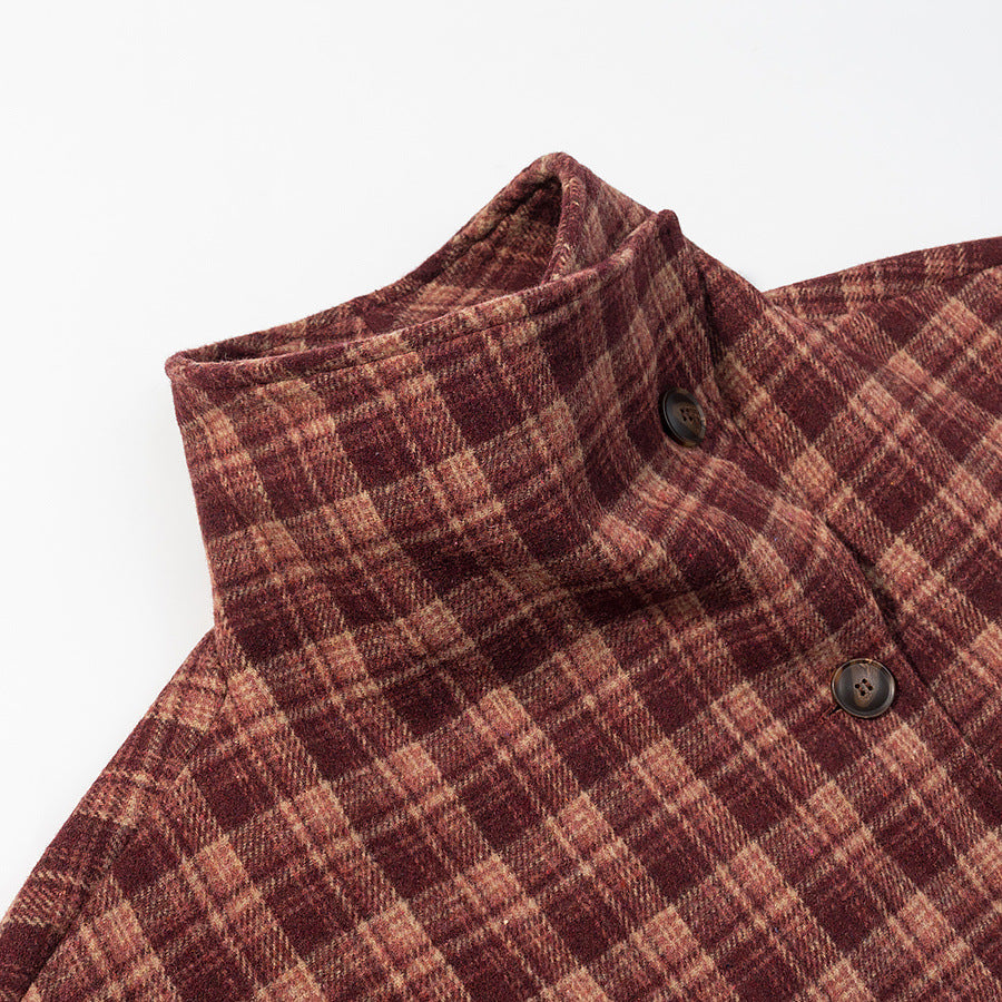 Damen Kurzjacke im Karomuster mit Boxy‑Schnitt, Stehkragen und asymmetrischer Knopfleiste Nord Taschen