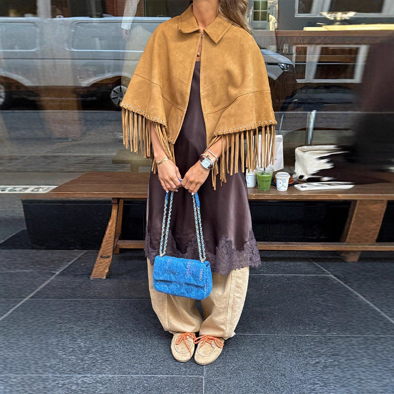 Damen Wildleder‑Optik Fransen‑Cape mit Hemdkragen und Ösenverzierung Nord Taschen