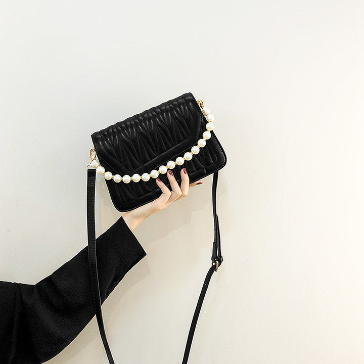 Damen Handtasche mit eleganter Perlenapplikation Nord Taschen
