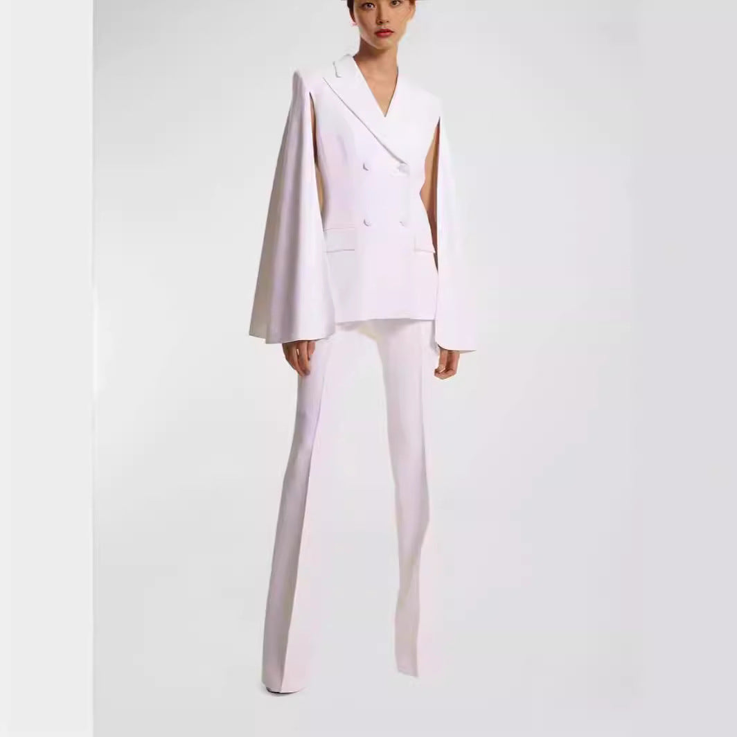 Damen Doppelreihiger Blazer mit Cape-Ärmeln und taillierter Silhouette Nord Taschen