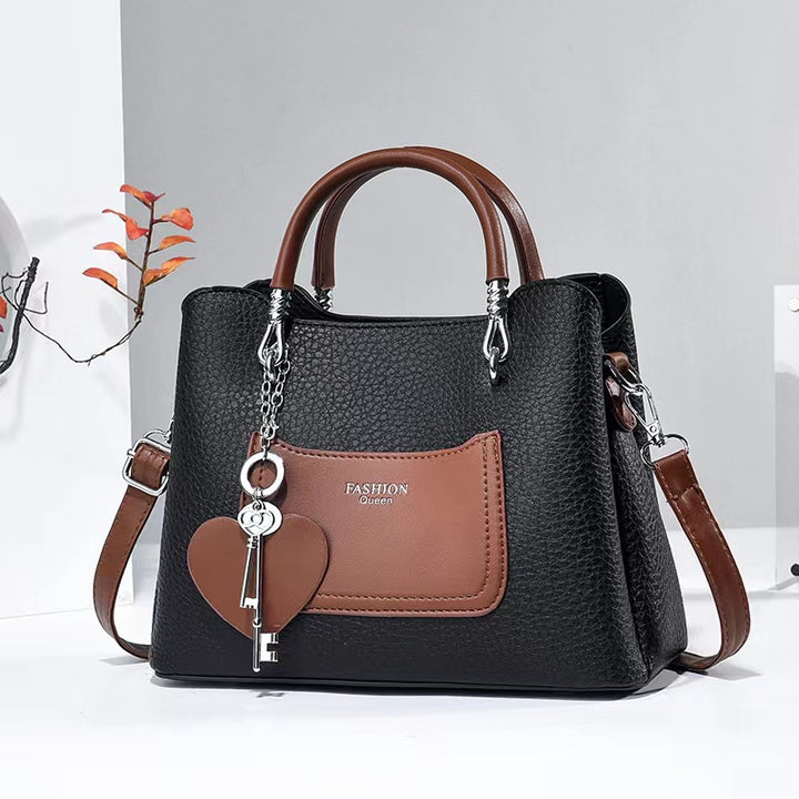 Damen Handtasche mit strukturiertem Kunstleder und abnehmbaren Anhänger Nord Taschen