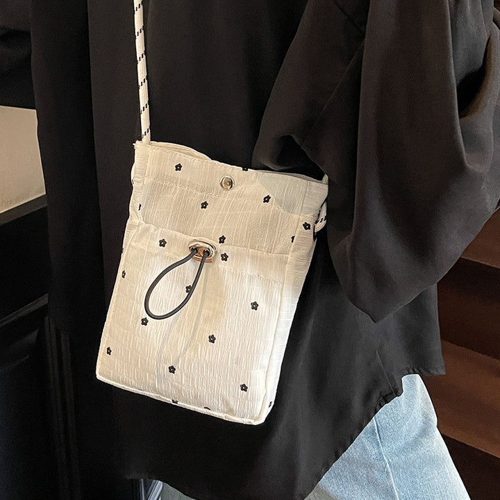Damen kleine Umhängetasche mit blütenförmigem Design Nord Taschen