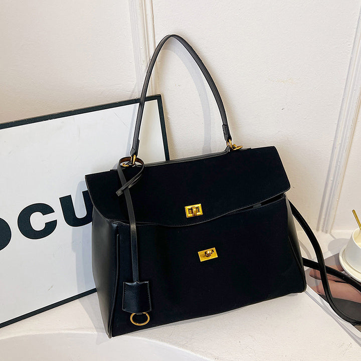 Damen elegante Umhängetasche mit schickem Klappverschluss | Nord Taschen