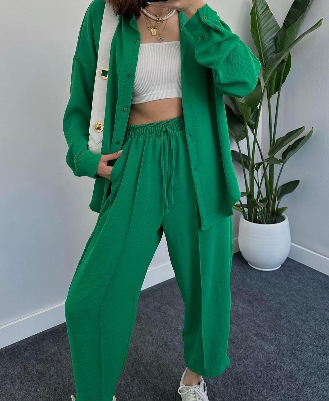Damen Lässiges zweiteiliges Lounge-Set aus Crêpe mit Oversize-Hemd und hohem Elastikbund Nord Taschen