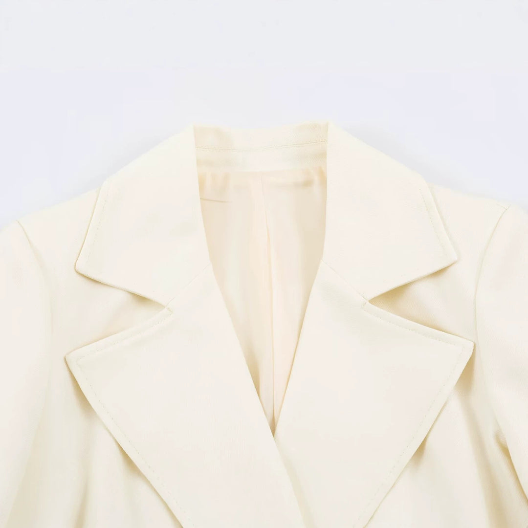 Damen Kurzblazer im Boxy‑Schnitt mit übergroßem Revers und Doppelreiher Nord Taschen