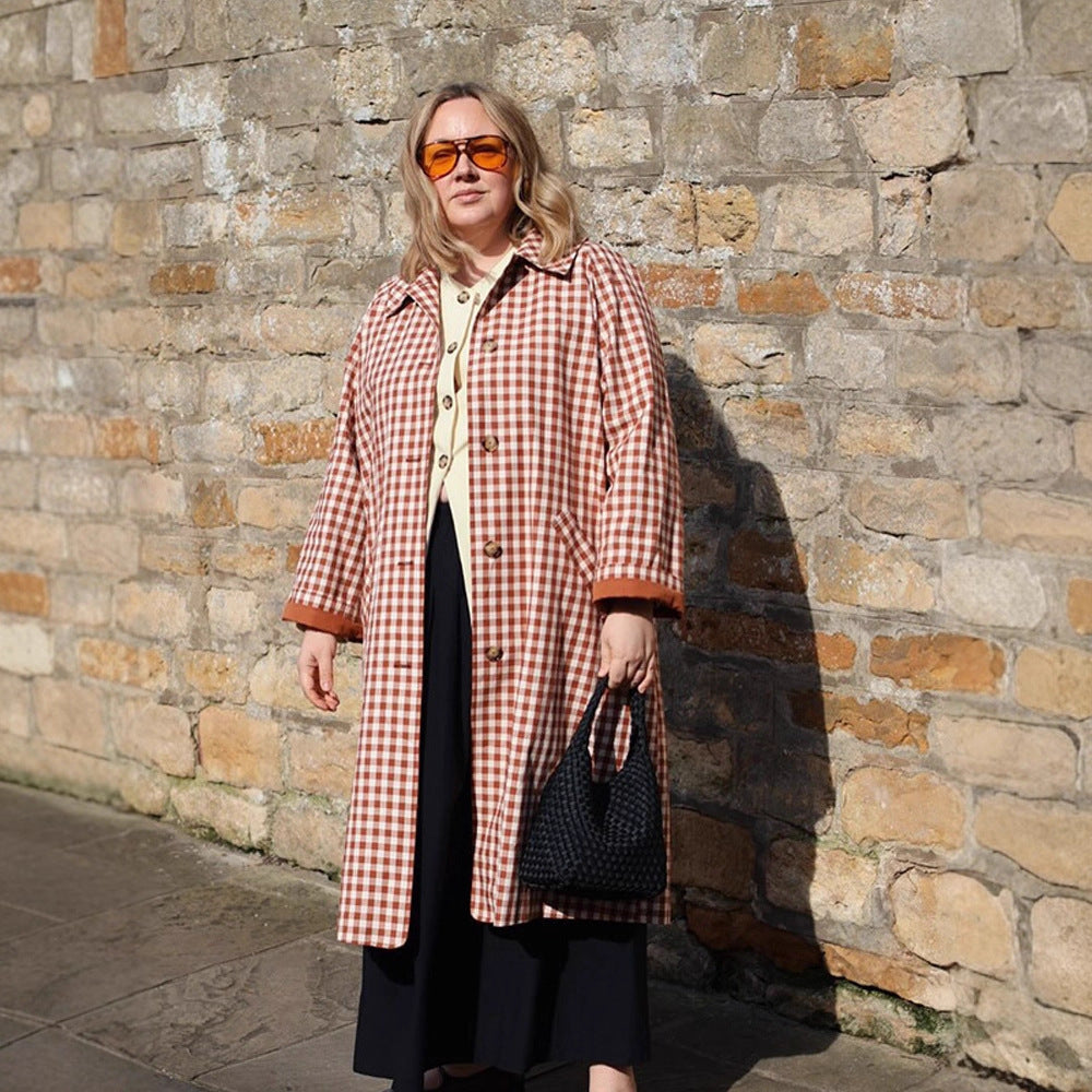 Damen Karo-Trenchcoat mittellang mit Knopfleiste und kontrastgefütterten Manschetten Nord Taschen